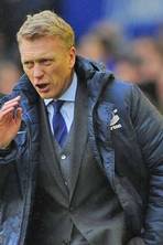 Sam Wallace: Moyes' dilemma... take the Chelsea cheque or fight on at fragile Everton?